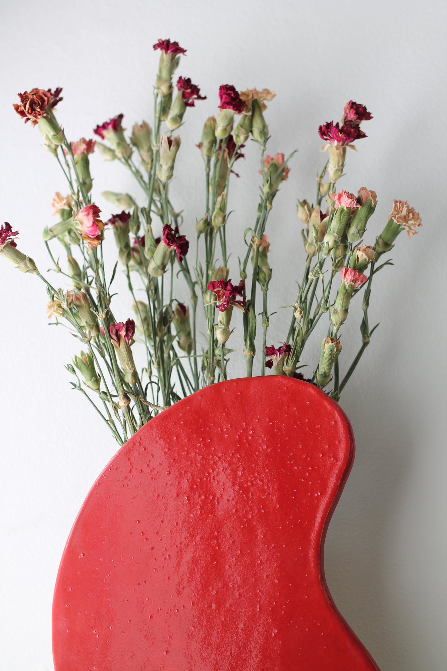 Ceramic NUNN wall vase