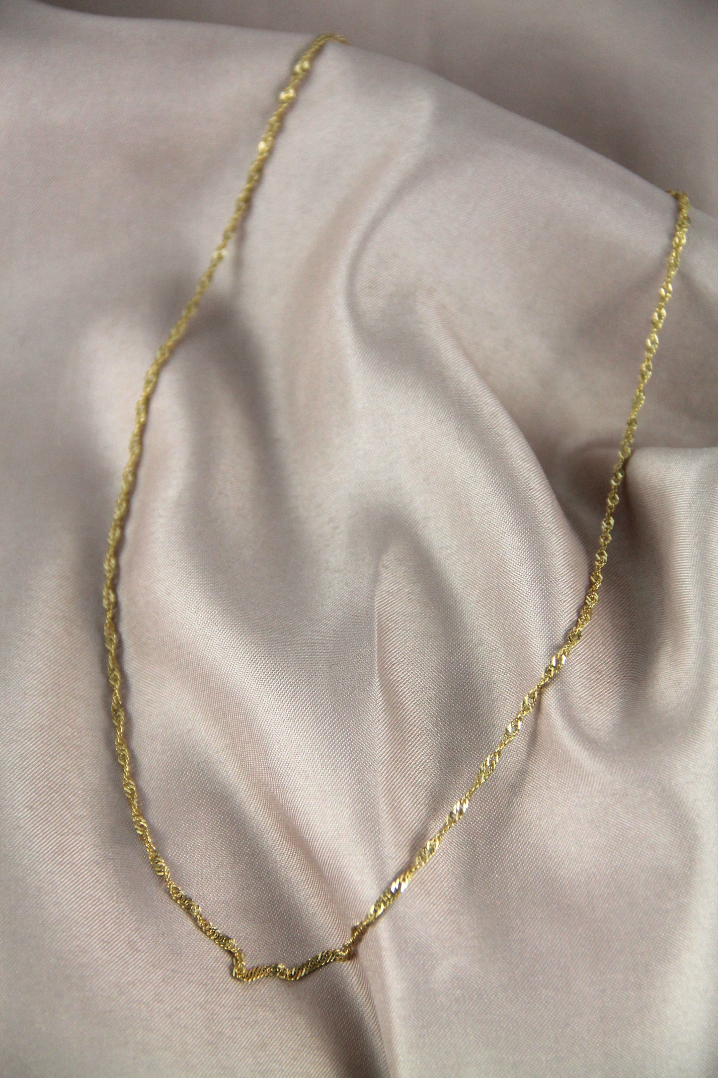 DAINTY chain necklace