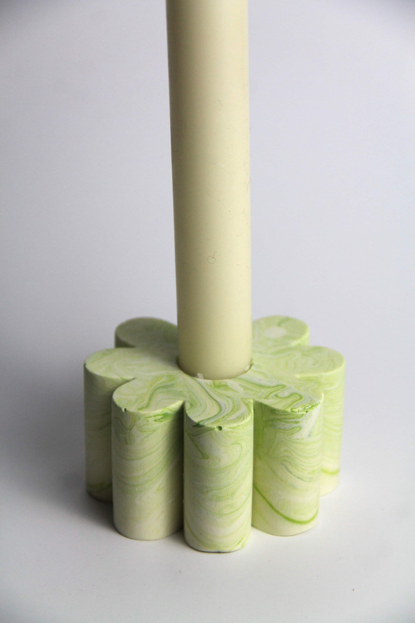 Daisy flower candle holder - Custom made