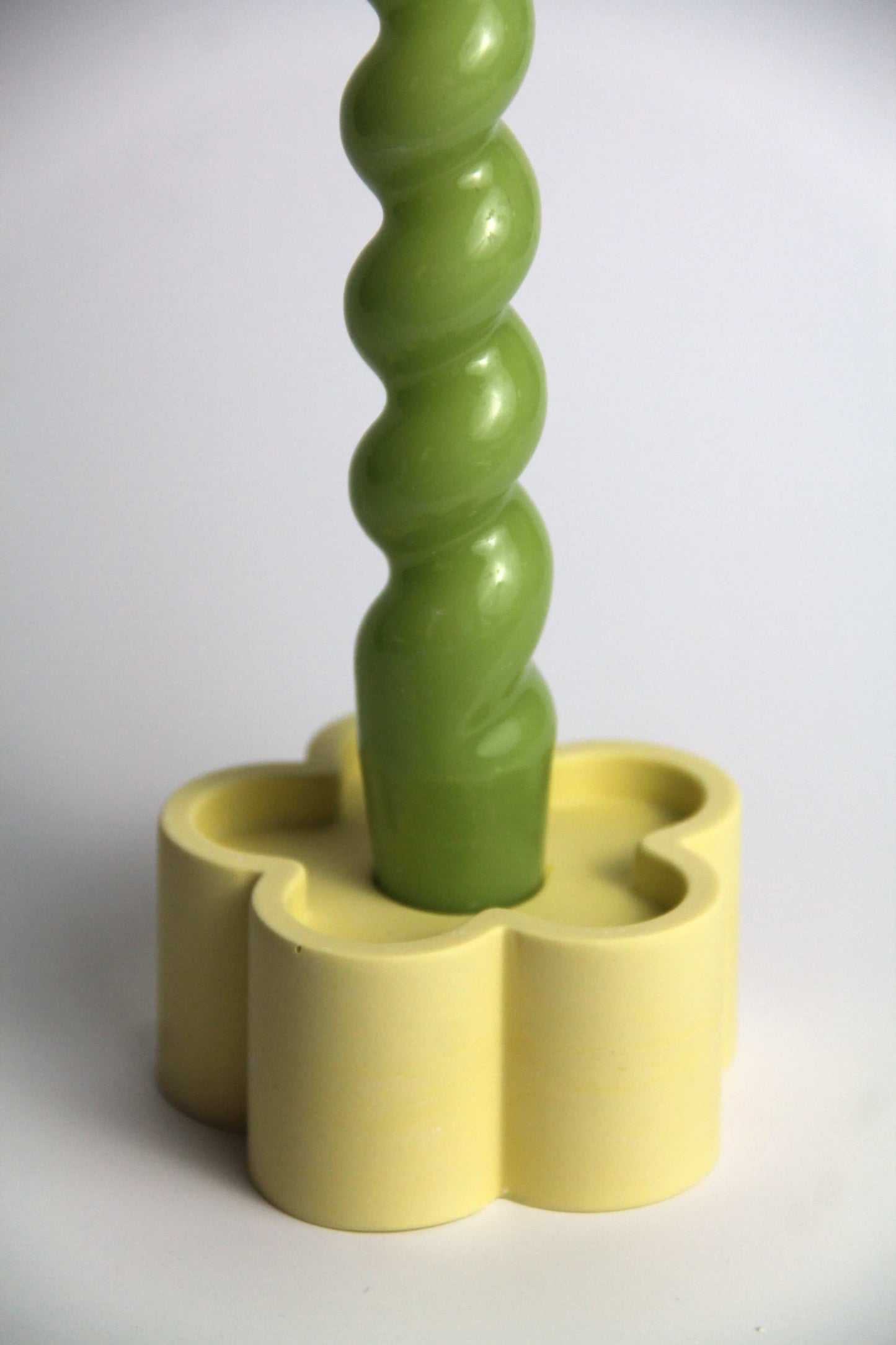 Pippa flower candle holder - Custom made