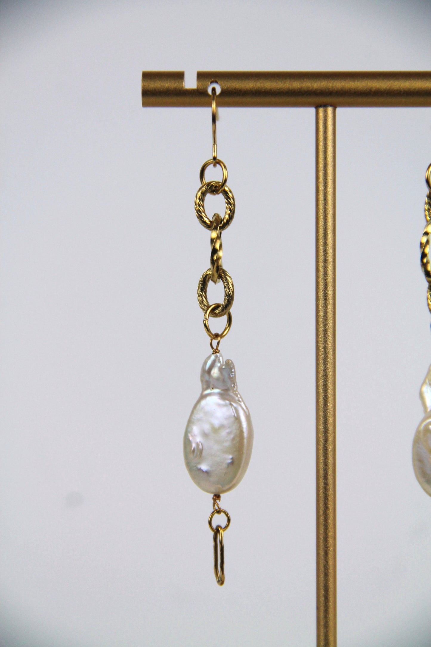 Freshwater pearl AIKO earrings