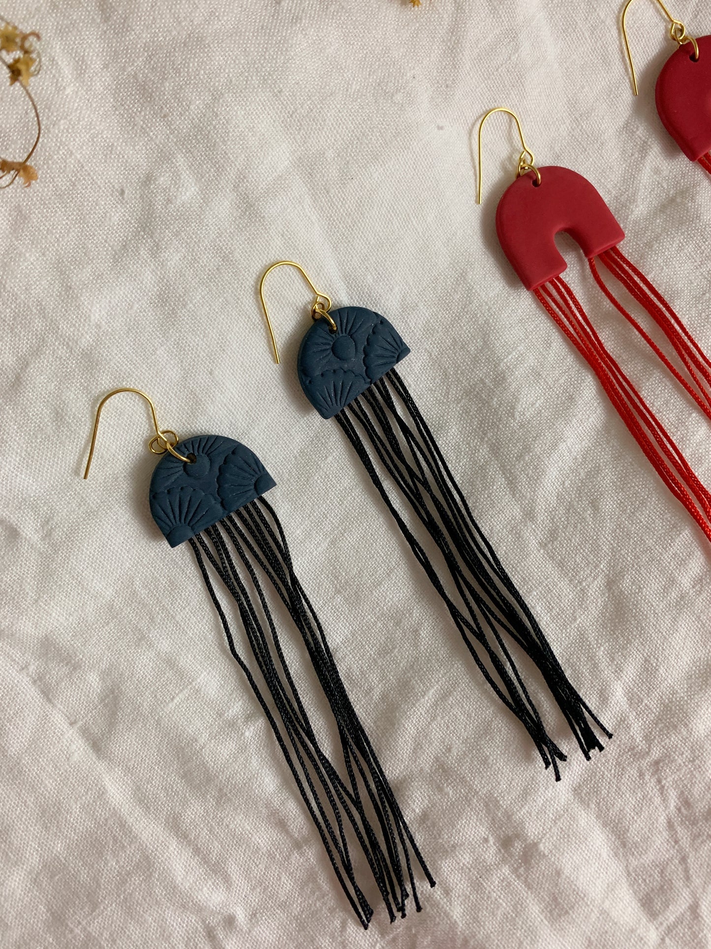 WATERFALL fringe earrings