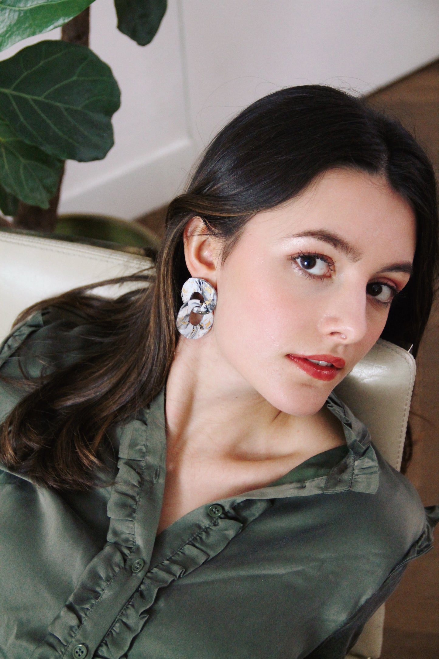 NIOMI earrings
