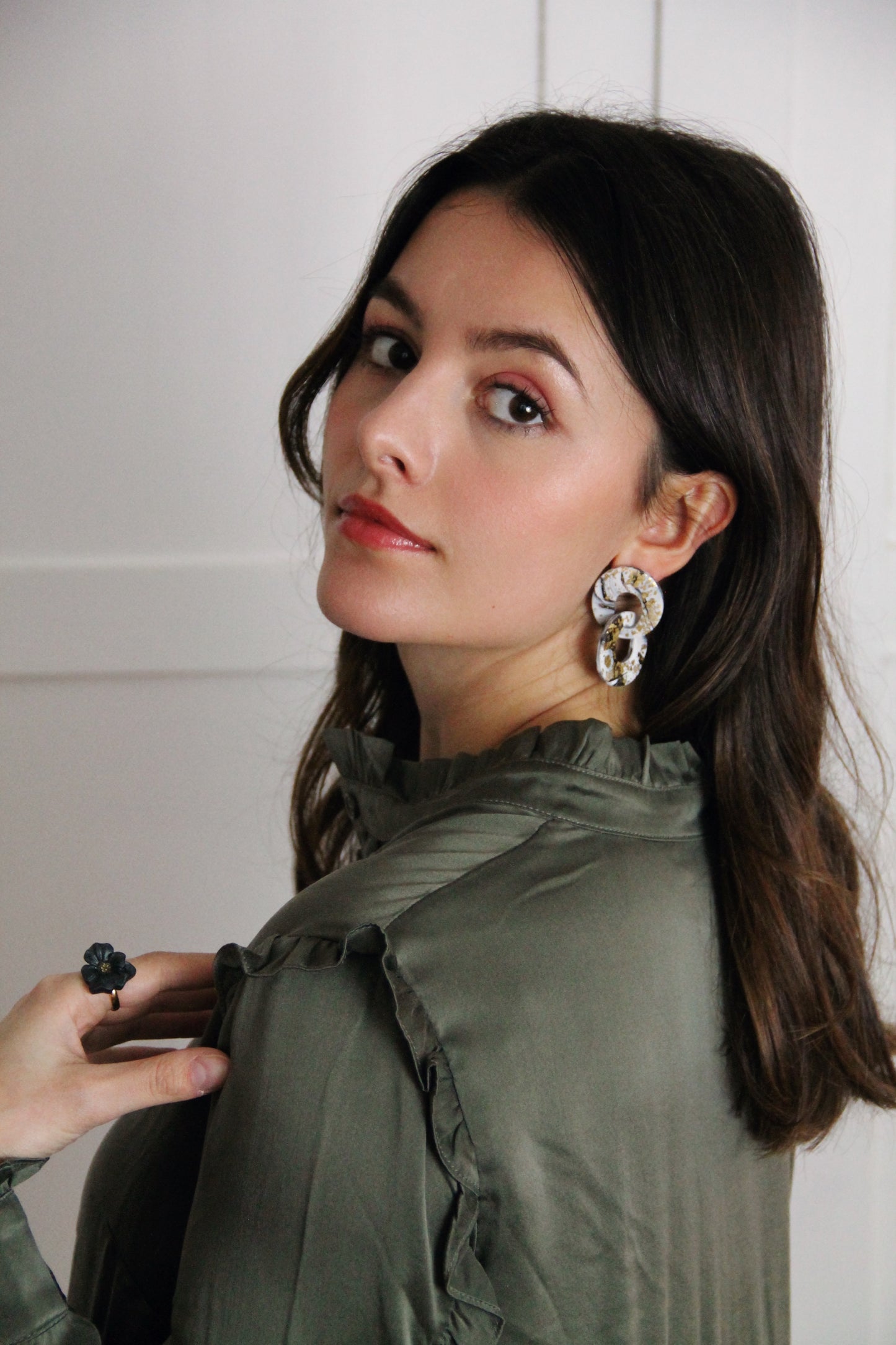 NIOMI earrings