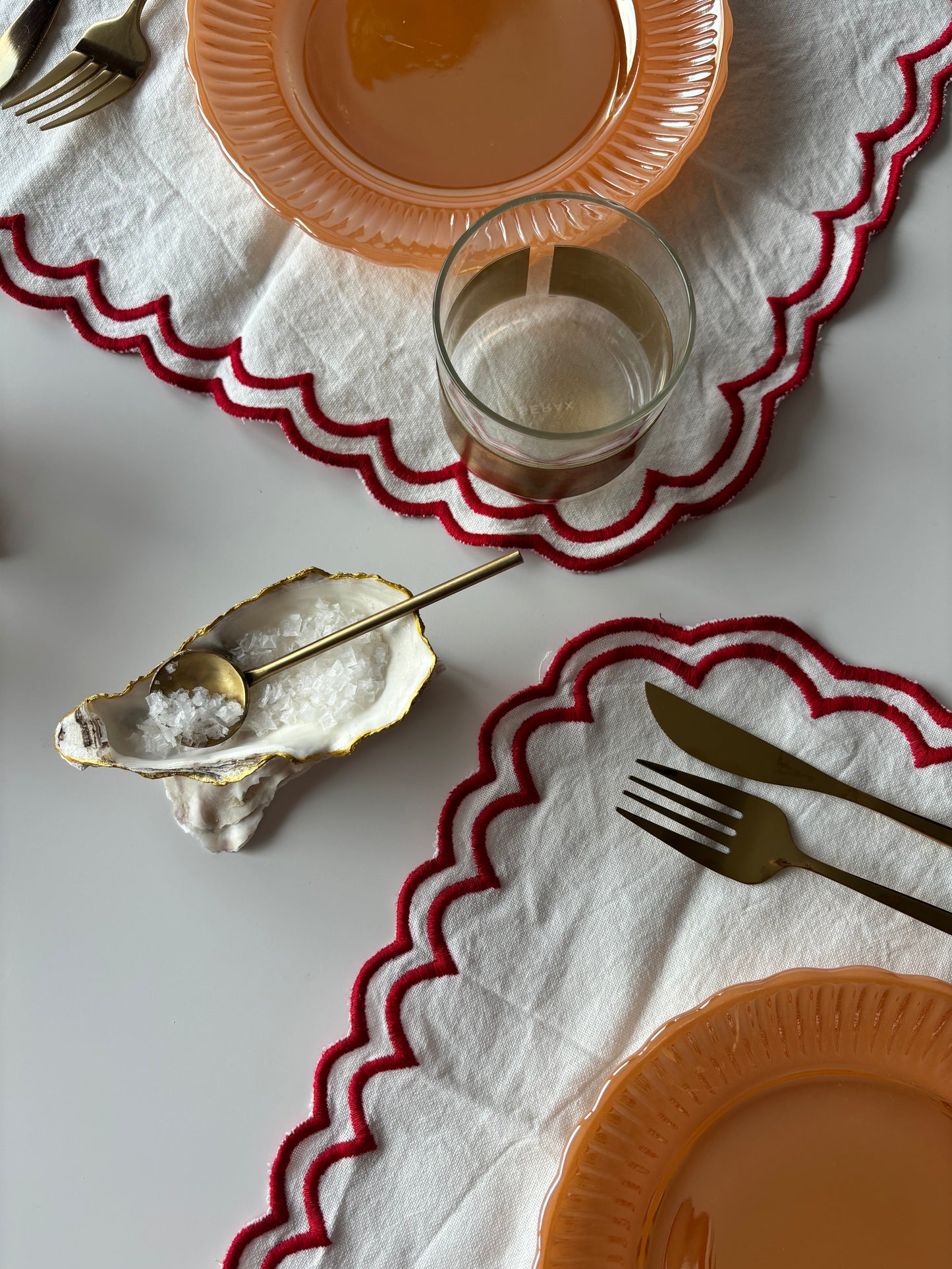 ARIEL oyster salt shaker