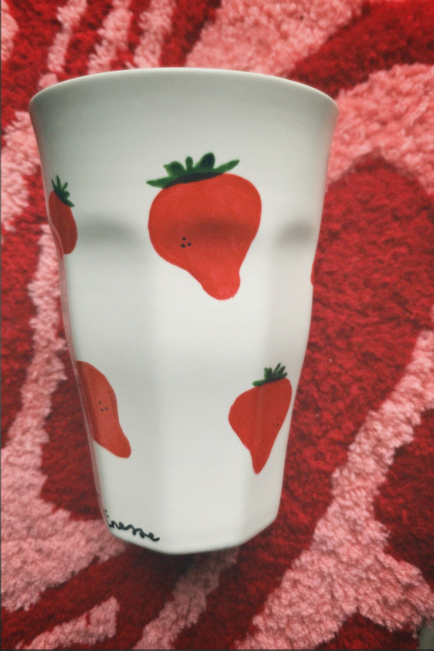 Porcelain FRUITY latte mug - Strawberry