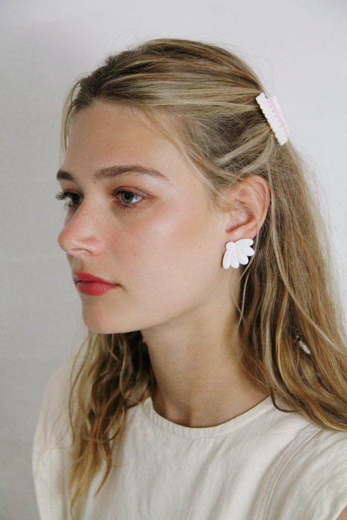 KANITA stud earrings - White