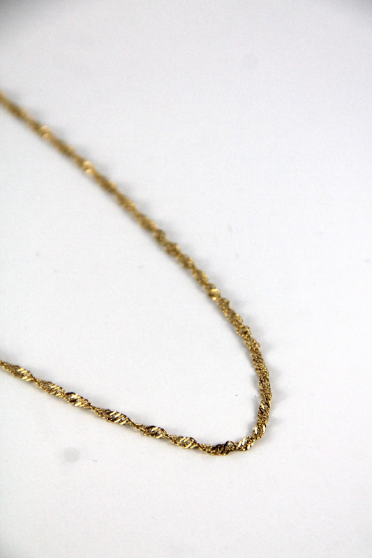 DAINTY chain necklace