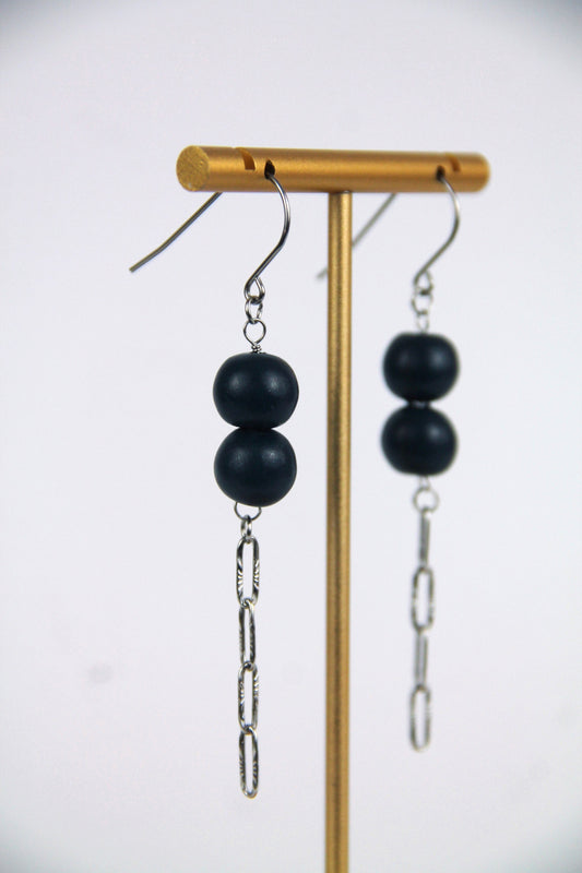 AVA bead earrings - Dark blue