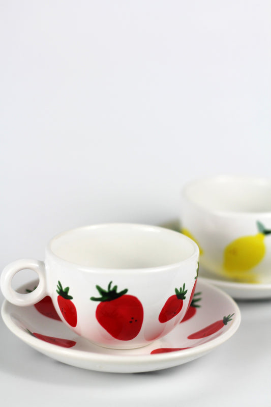 Porcelain FRUITY espresso mug and coaster set - Strawberry