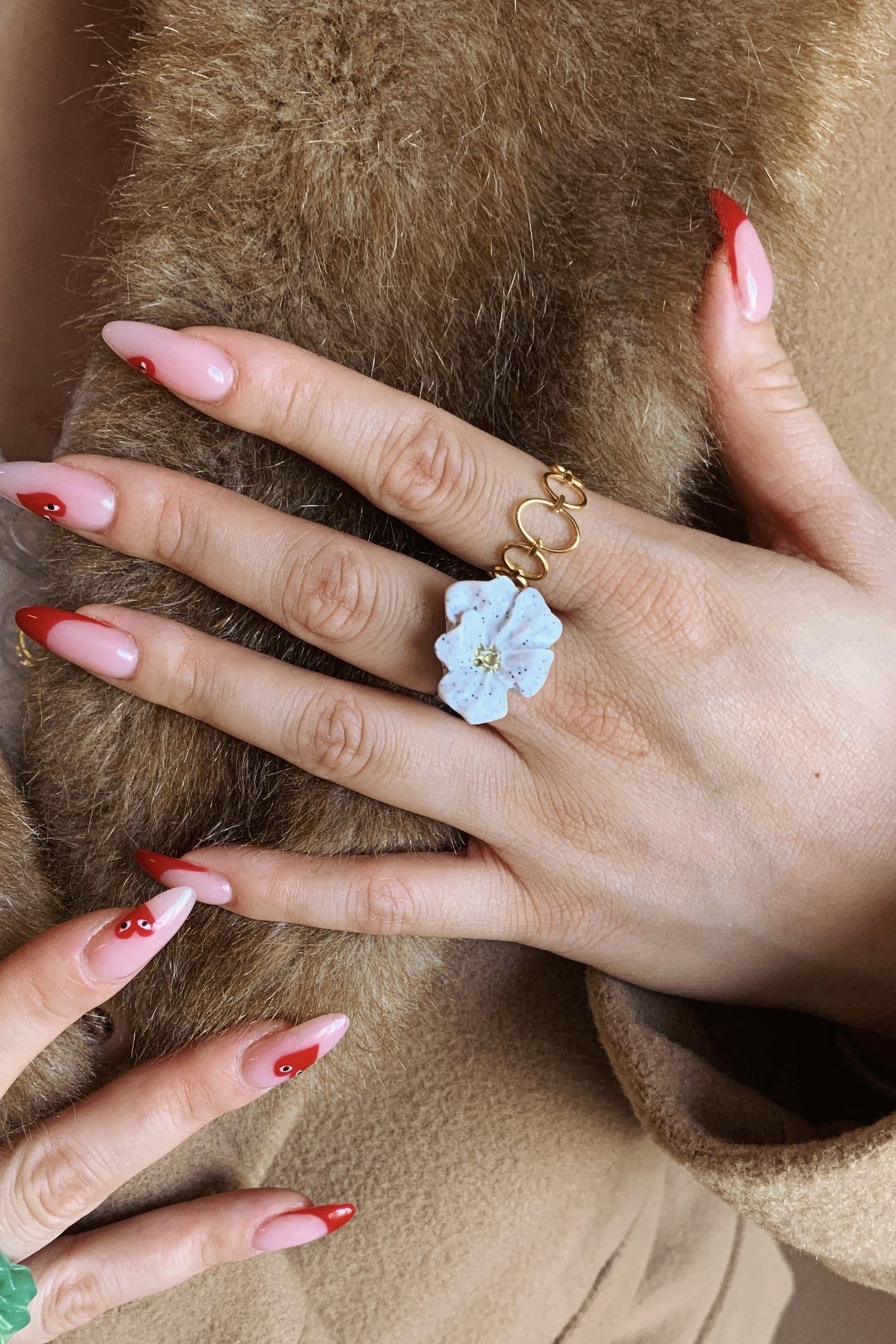 Flower Power ring - Buttercup - Speckled white